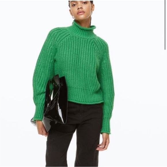 H&M Green Chunky Knit Mock Neck Sweater - Picture 1 of 8
